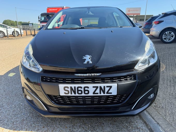 2025 Peugeot 208
