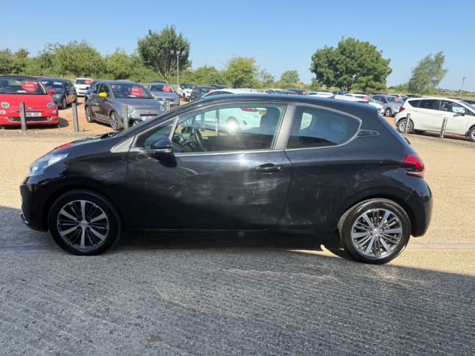 2025 Peugeot 208