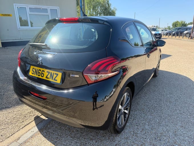 2025 Peugeot 208
