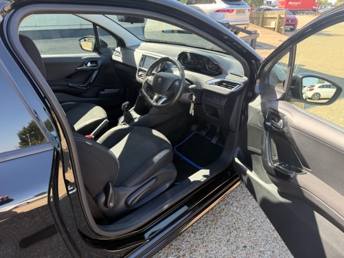 2025 Peugeot 208