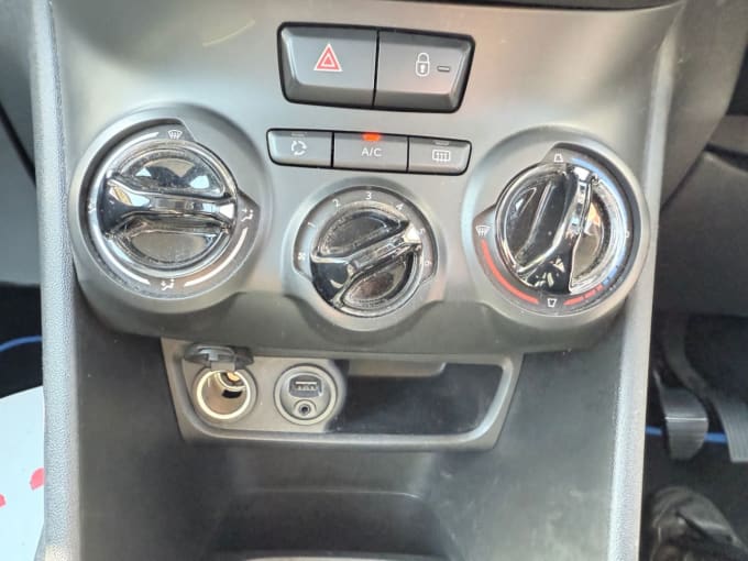 2025 Peugeot 208