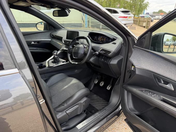 2025 Peugeot 3008