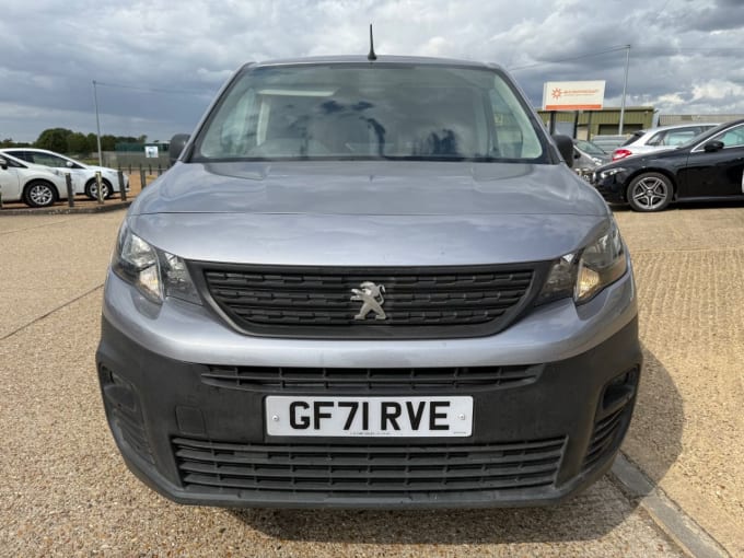 2025 Peugeot Partner