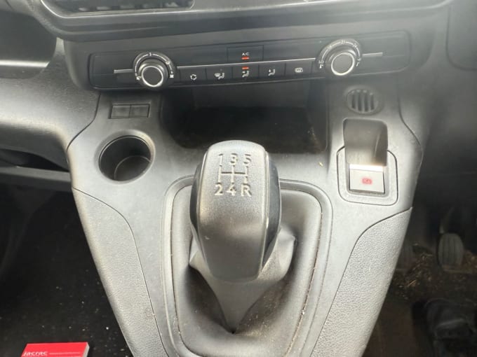 2025 Peugeot Partner