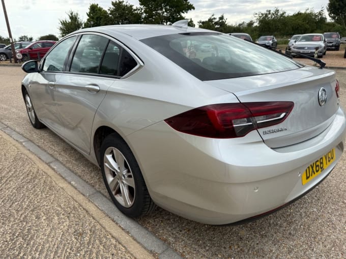 2025 Vauxhall Insignia
