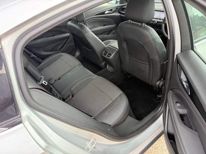 2025 Vauxhall Insignia