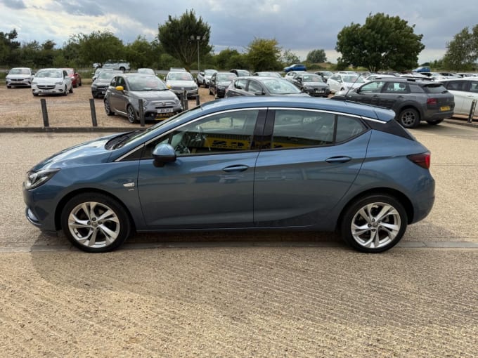 2025 Vauxhall Astra