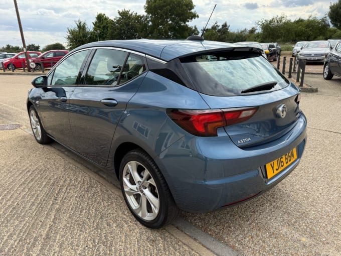 2025 Vauxhall Astra