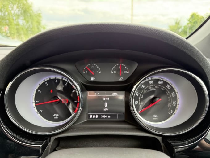2025 Vauxhall Astra