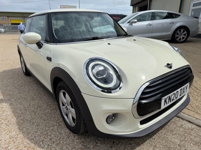 2025 Mini Hatch