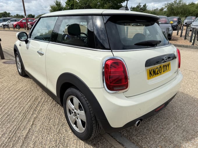 2025 Mini Hatch