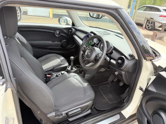 2025 Mini Hatch