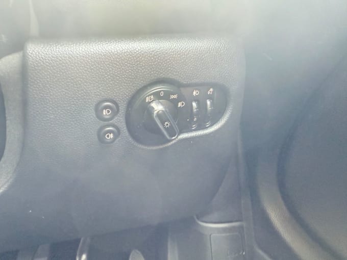2025 Mini Hatch