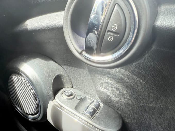 2025 Mini Hatch