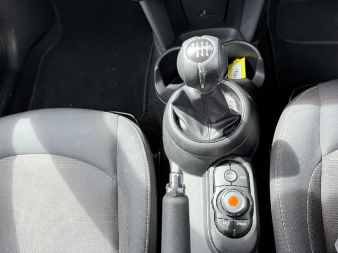 2025 Mini Hatch