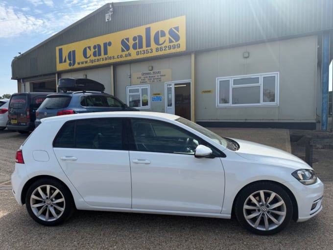 2025 Volkswagen Golf