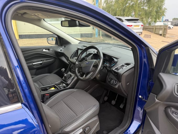 2025 Ford Kuga