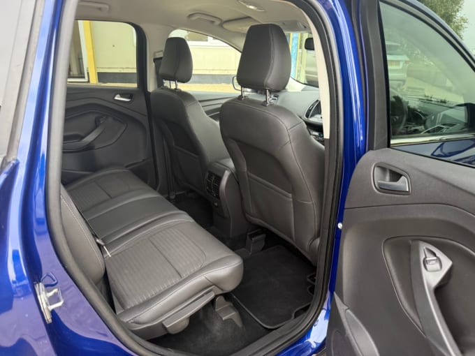 2025 Ford Kuga