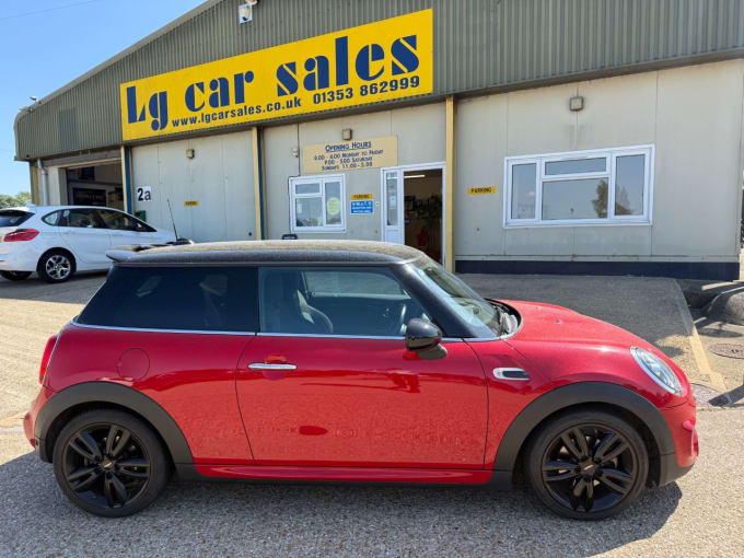 2025 Mini Hatch