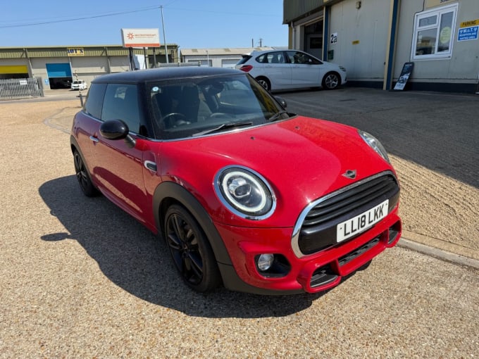 2025 Mini Hatch