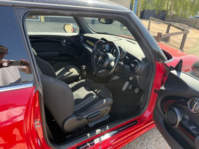 2025 Mini Hatch