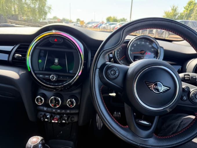2025 Mini Hatch