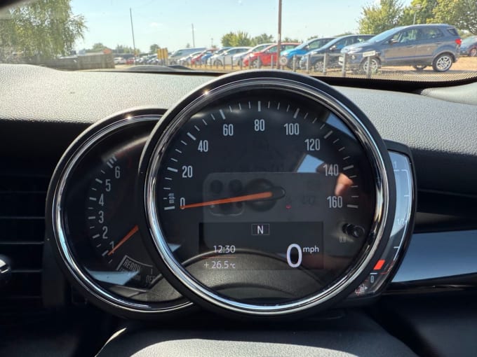 2025 Mini Hatch