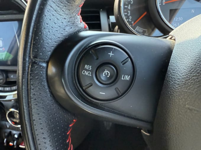 2025 Mini Hatch