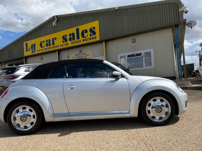 2025 Volkswagen Beetle
