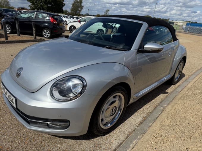 2025 Volkswagen Beetle