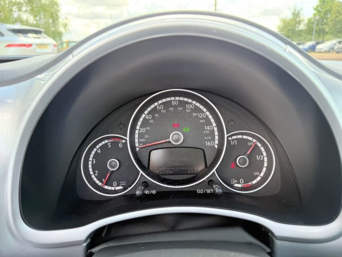 2025 Volkswagen Beetle