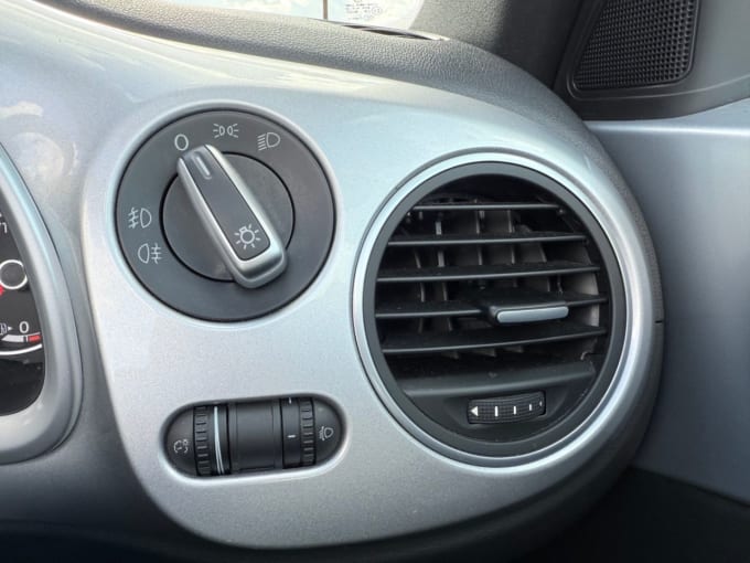2025 Volkswagen Beetle