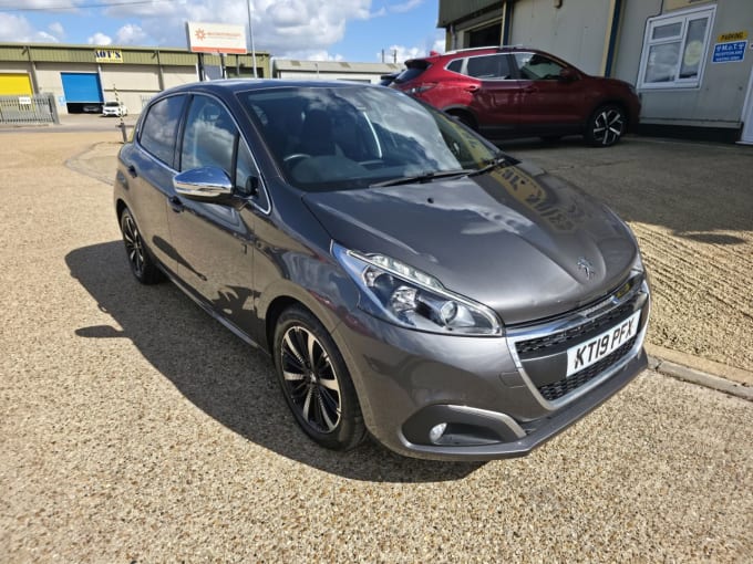 2025 Peugeot 208
