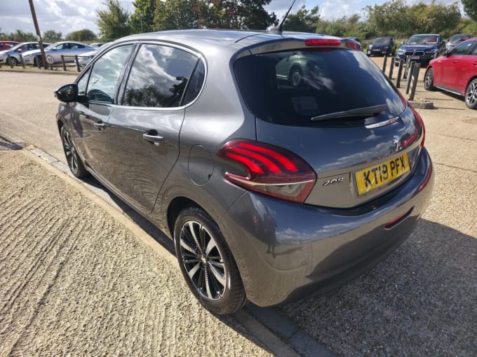2025 Peugeot 208