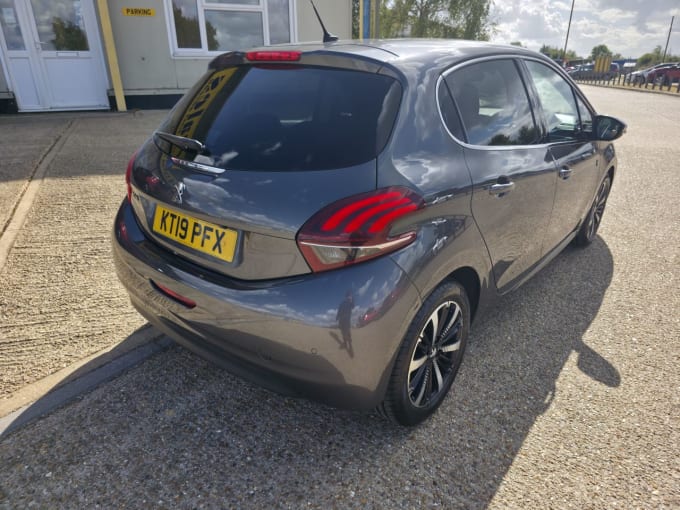 2025 Peugeot 208