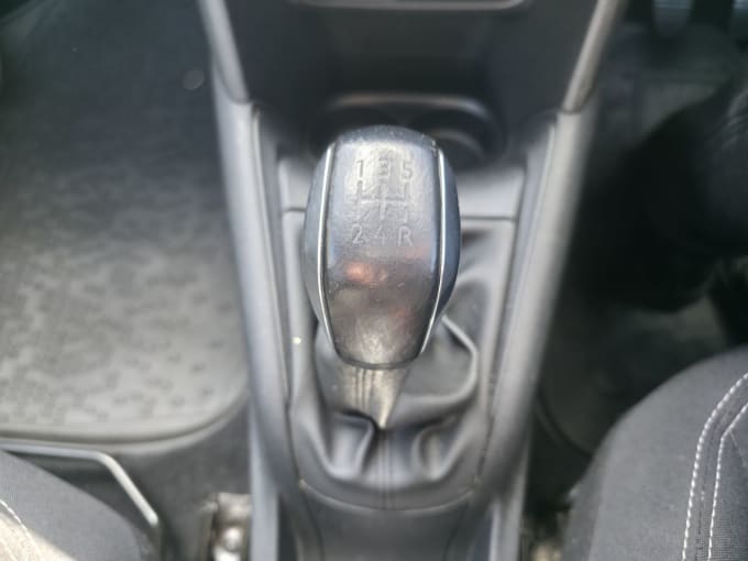 2025 Peugeot 208