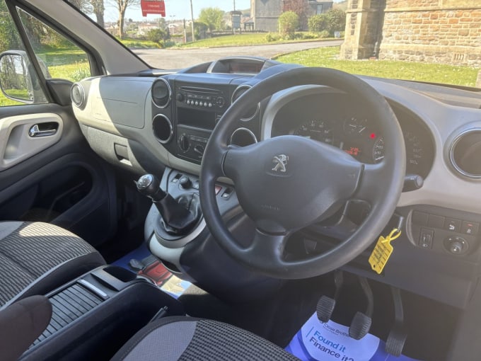 2025 Peugeot Partner Tepee