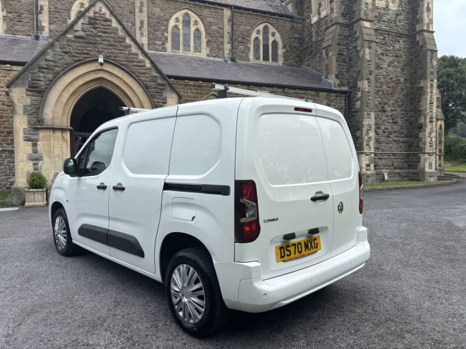 2025 Vauxhall Combo