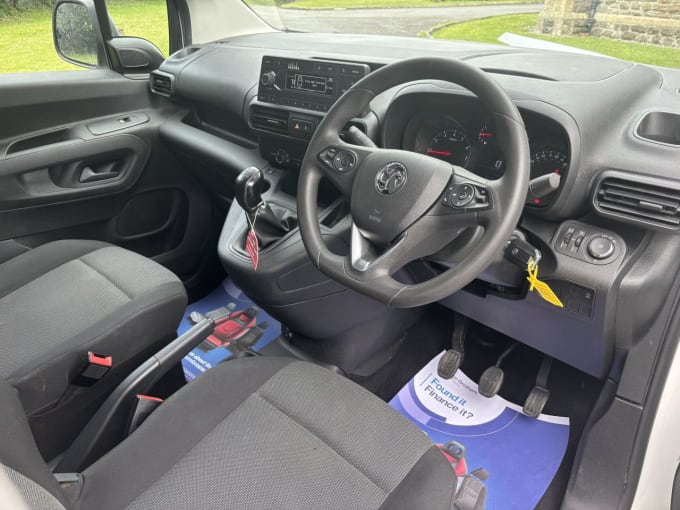 2025 Vauxhall Combo