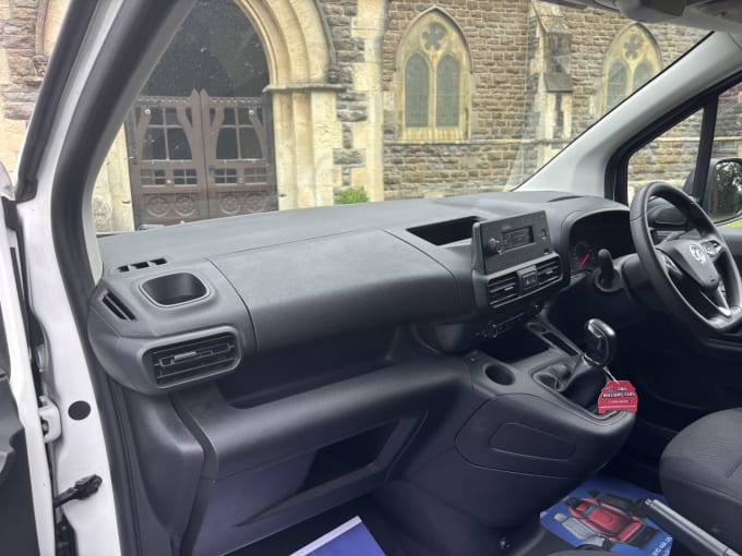2025 Vauxhall Combo