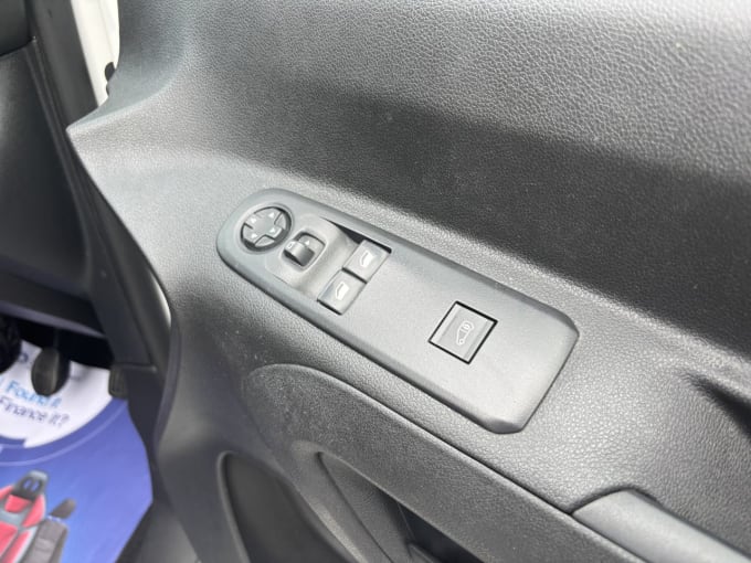 2025 Vauxhall Combo