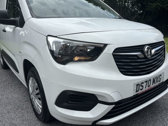 2025 Vauxhall Combo