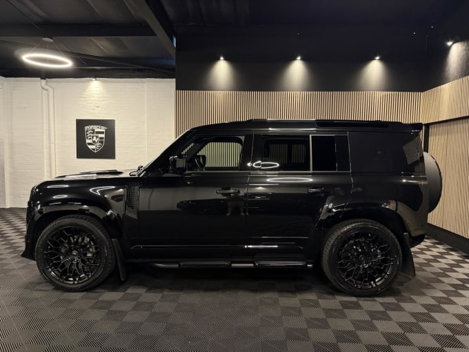2024 Land Rover Defender 110