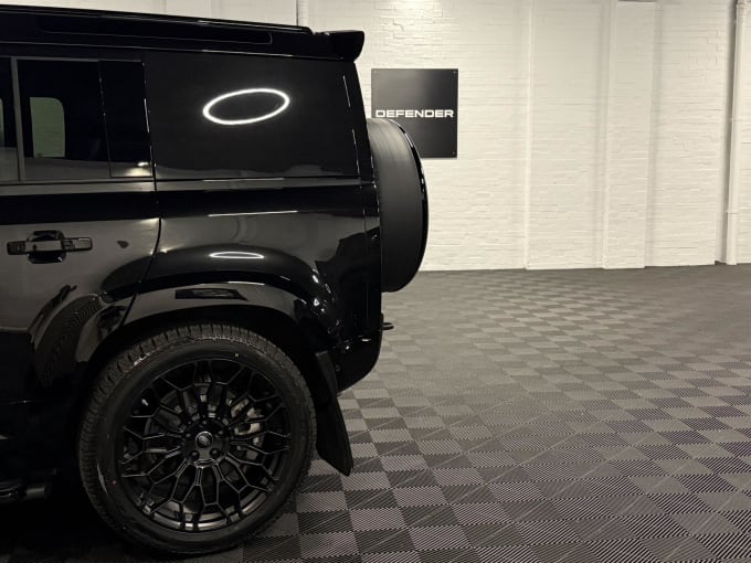 2024 Land Rover Defender 110