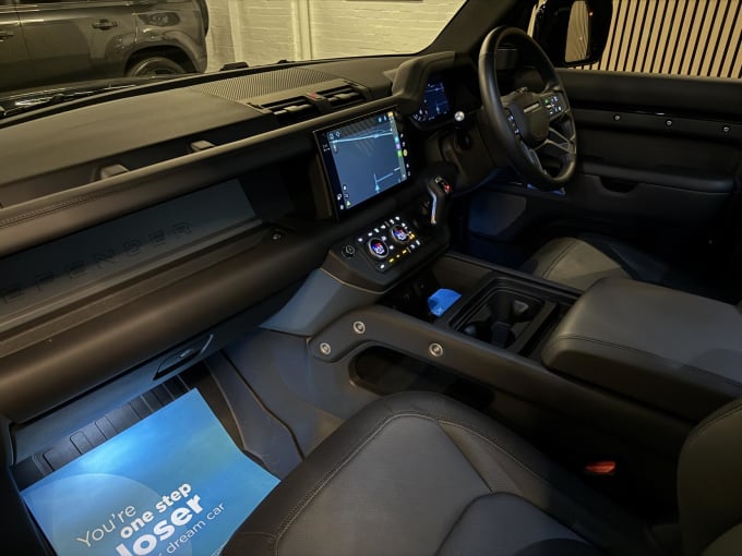 2024 Land Rover Defender 110