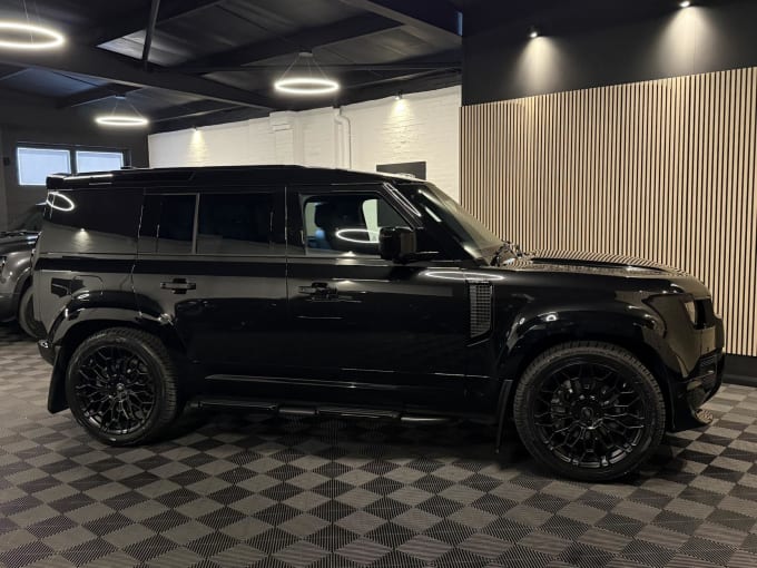2024 Land Rover Defender 110