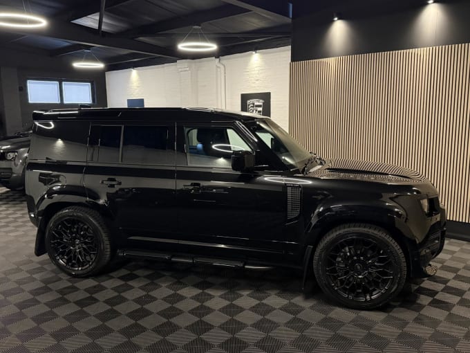 2024 Land Rover Defender 110