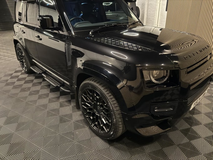 2024 Land Rover Defender 110