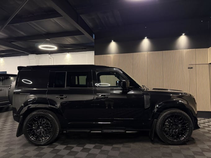 2024 Land Rover Defender 110