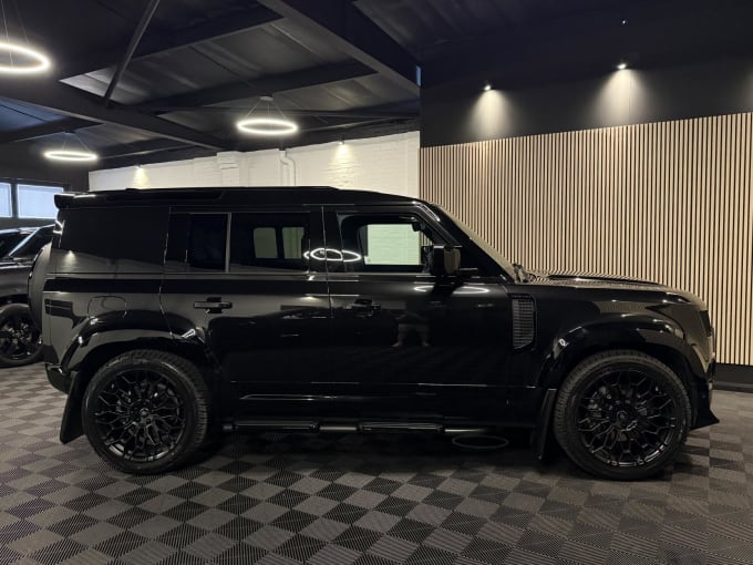2024 Land Rover Defender 110